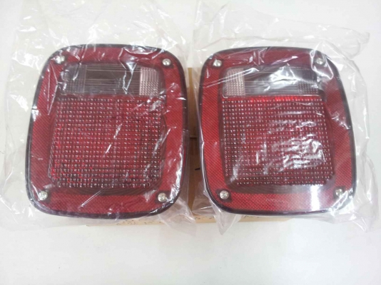 ไฟท้ายรถ Jeep สไตล์ CJ7  Wrangler