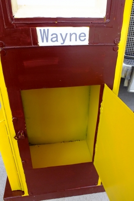 ขออนุญาตขายตู้น้ำมันเหล็กยี่ห้อเชลล์ ทำจากเหล็กทั้งชิ้น เปิดใส่ของได้ ขออนุญาตขายตู้น้ำมันเหล็กยี่ห้อเชลล์ ทำจากเหล็กทั้งชิ้น เปิดใส่ของได้