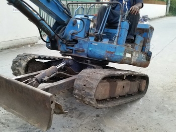 มาแล้วครับ รถขุด แบคโฮ รุ่นติดตลาด Kobelco sk 027 มีลายหัวเจาะ เก่านอก แทรคยาง