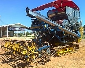 ขายด่วน รถเกี่ยวข้าวเกษตรพัฒนา รุ่น ไอ้หนุ่มไวไฟ รถสภาพดีพร้อมใช้งานได้เลยครับ เครื่องยนต์ 210 HP ISUZU 6HH1 อุ้ม 2.5 ตัน ปั๊มไดกิ้นซาวด์เออร์เบอร์ 22 ช่วงล่างตัวเดิน 10 สภาพดีพร้อมทำงานได้เลย ราคาต่อรองได้ครับ