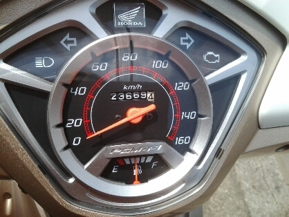 เวฟ110atปี53ตาทมือออโต้