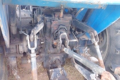 รถไถแชมป์ CHAMP CX 484 - 2 เพลา รถสวยสภาพดีมากครับ อุปกรณ์ครบพร้อม มีใบดันหน้า ผานพรวนดิน 5 เครื่องยนต์แน่นดีแรงดีไม่มีเยิ้ม ระบบเกียร์เดินหน้า 6 ถอยหลัง 6 ใช้งานง่ายไม่มีหลุด ระบบไฮดรอลิกส์ไม่มีแตกเยิ้ม ช่วงล่างแน่นหนึบ ยางสภาพดี 4 เส้นประมาณ 65\% พร้อมใช