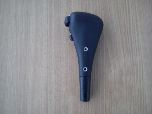 หัวเกียร์ออโต้ของ TOYOTA ตระกูล COROLLA AE100 AE110 AE111 AE112 มีปุ่มกด O/D