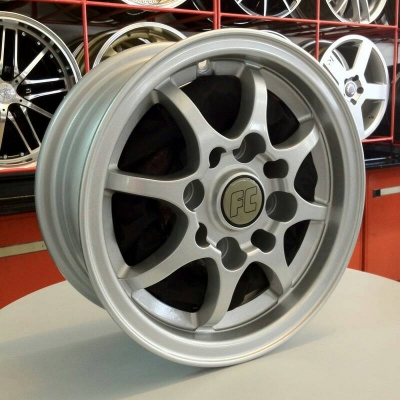 แม็กซ์ขอบ 12 จร้า