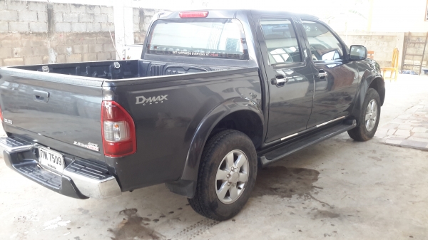 ขาย D'max 4ประตู 3.0 4WD AT ปี'05 ราคา320,000