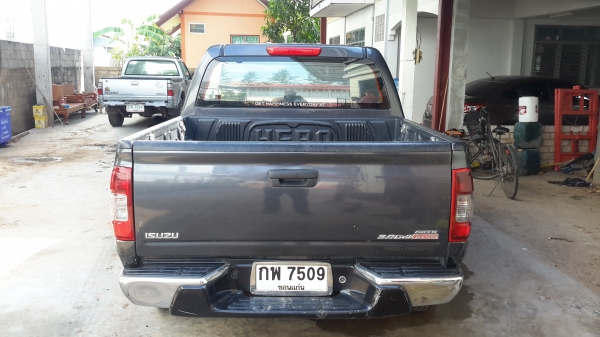 ขาย D'max 4ประตู 3.0 4WD AT ปี'05 ราคา320,000