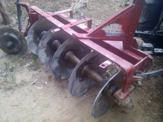 รถไถ45 แรงสภาพพร้อมใช้งานครับ รถไถ45 แรงสภาพพร้อมใช้งานครับ