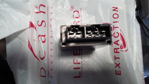 ขายด่วนกล่อง cdi honda steed 2500 บาท