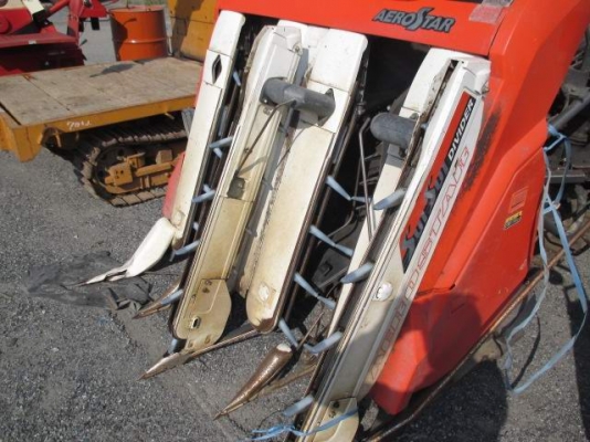 ขายรถเกี่ยวข้าวญี่ปุ่น kubota AR43 ราคา 179,000 ขายรถเกี่ยวข้าวญี่ปุ่น kubota AR43 ราคา 179,000