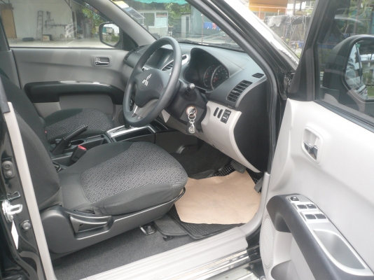 รถยนต์มือสอง รถยนต์มือสอง