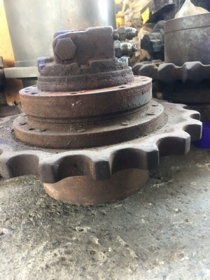 มอเตอร์ตัวเดิน komatsu pc50u-2e นอกญี่ปุ่น