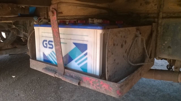 ขาย 10 ล้อหัวยาว เพลาเดียว เครื่อง 6BD1 165 แรงม้า เกียร์ร็อคกี้เสื้อลาย คัสซีสวยตลอดเส้น พาวเวอร์ ทะเบียนพร้อมโอน