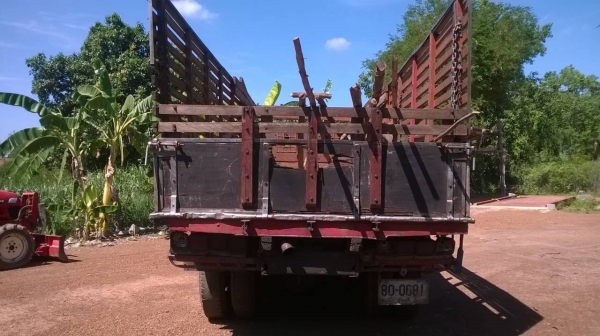 ขาย 10 ล้อหัวยาว เพลาเดียว เครื่อง 6BD1 165 แรงม้า เกียร์ร็อคกี้เสื้อลาย คัสซีสวยตลอดเส้น พาวเวอร์ ทะเบียนพร้อมโอน