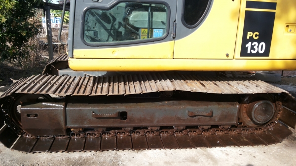 ขายด่วนรถแม็คโคร KOMATSU PC130-6K ซีเรียนสูงชั่วโม่งน้อยมีลายหัวแทก รถนอกนำเข้ายังไม่เคยใช้งานในเมืองไทยเลย ขายด่วนรถแม็คโคร KOMATSU PC130-6K ซีเรียนสูงชั่วโม่งน้อยมีลายหัวแทก รถนอกนำเข้ายังไม่เคยใช้งานในเมืองไทยเลย
