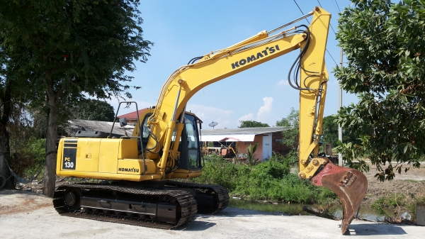 ขายด่วนรถแม็คโคร KOMATSU PC130-6K ซีเรียนสูงชั่วโม่งน้อยมีลายหัวแทก รถนอกนำเข้ายังไม่เคยใช้งานในเมืองไทยเลย ขายด่วนรถแม็คโคร KOMATSU PC130-6K ซีเรียนสูงชั่วโม่งน้อยมีลายหัวแทก รถนอกนำเข้ายังไม่เคยใช้งานในเมืองไทยเลย
