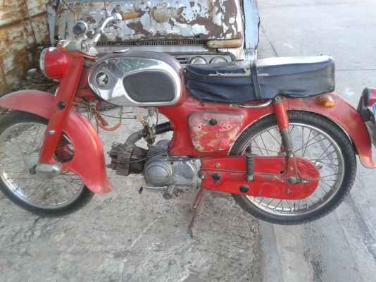 ขาย c200 เครื่องเดิมก้านกระทุ้ง สีแห้งๆ