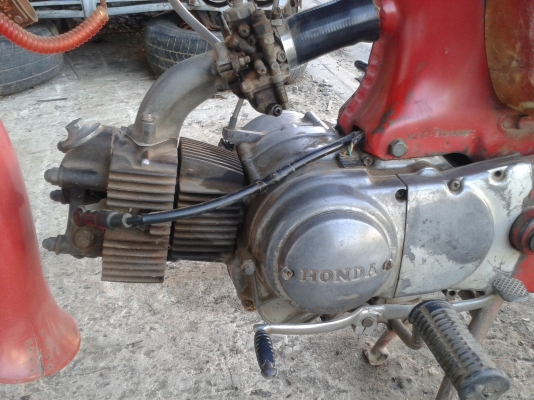 ขาย c200 เครื่องเดิมก้านกระทุ้ง สีแห้งๆ