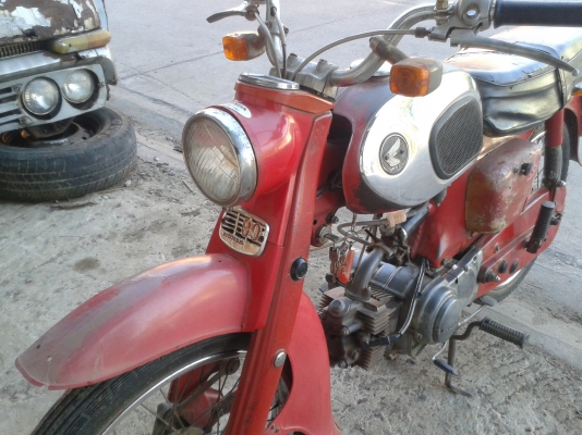 ขาย c200 เครื่องเดิมก้านกระทุ้ง สีแห้งๆ