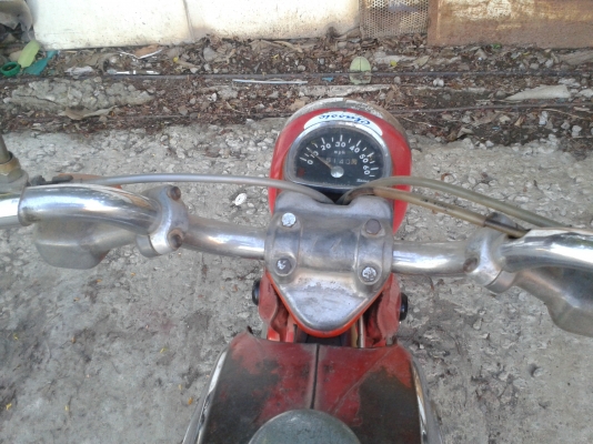 ขาย c200 เครื่องเดิมก้านกระทุ้ง สีแห้งๆ