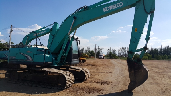 ขายรถแบคโค KOBELCO SK 200-8 YN.12-T รถสวย อินวอย มี 3 คัน ราคา.1650000 สนใจโทรจองด่วน