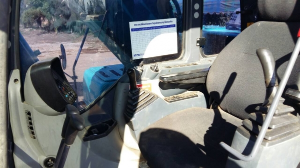 ขายรถแบคโค KOBELCO SK 200-8 YN.12-T รถสวย อินวอย มี 3 คัน ราคา.1650000 สนใจโทรจองด่วน