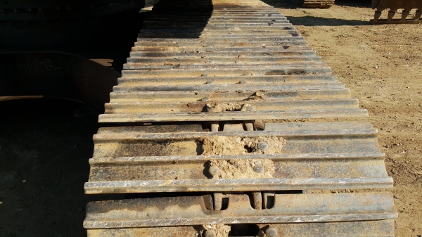 ขายรถแบคโค KOBELCO SK 200-8 YN.12-T รถสวย อินวอย มี 3 คัน ราคา.1650000 สนใจโทรจองด่วน