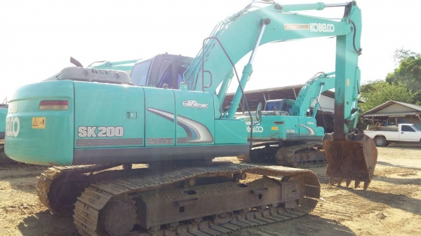 ขายรถแบคโค KOBELCO SK 200-8 YN.12-T รถสวย อินวอย มี 3 คัน ราคา.1650000 สนใจโทรจองด่วน