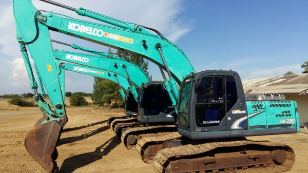ขายรถแบคโค KOBELCO SK 200-8 YN.12-T รถสวย อินวอย มี 3 คัน ราคา.1650000 สนใจโทรจองด่วน