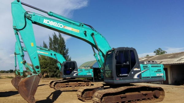 ขายรถแบคโค KOBELCO SK 200-8 YN.12-T รถสวย อินวอย มี 3 คัน ราคา.1650000 สนใจโทรจองด่วน