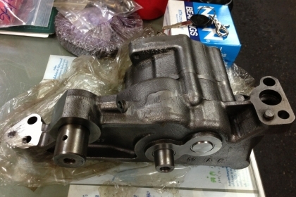 ปั้มนำ้มันเครื่องCAT3306