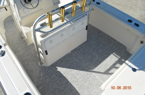 Trophy pro 2103 21 ft, Mercury 200hp 2 stroke, Trailer &amp; T Top. 2004