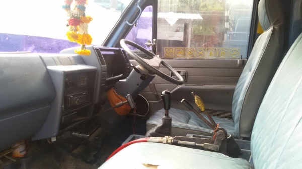 หกล้อ อีซูซุ NPR115 ดั้ม5คิว ปี38 สั่งลุย ช่วงล่างใหญ่ เล่มทะเบียน พร้อมโอน^^ราคา 480,000 ราคานี้ขับส่งถึงบ้าน ครับท่าน