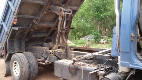 หกล้อ อีซูซุ NPR115 ดั้ม5คิว ปี38 สั่งลุย ช่วงล่างใหญ่ เล่มทะเบียน พร้อมโอน^^ราคา 480,000 ราคานี้ขับส่งถึงบ้าน ครับท่าน