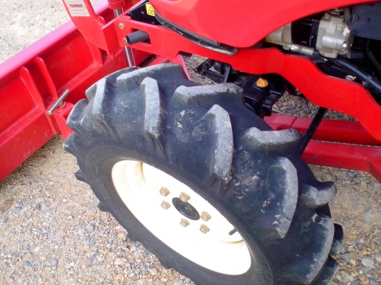 ขาย รถไถ YANMER EF393T พร้อมชุดดันหน้า ขาย รถไถ YANMER EF393T พร้อมชุดดันหน้า