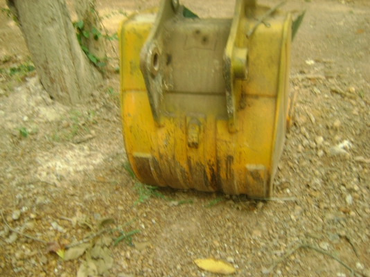 ขายโคมัสสุ PC120-2 ลายหัวเจาะ+บุ้งกี่