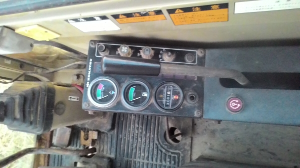 ขาย รถขุดเก่านอก ยังไม่ได้ใช้งาน Komatsu PC60U-5 ,ชั่วโมงทำงานน้อย 3,181 ช.ม.สภาพสวย พร้อมใช้งาน แทร็คพิเศษ ใบแทร็ค 60 cm.