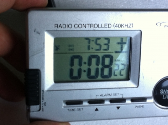 RADIO CONTROLLER ( 40 KHZ ) ใช้ถ่านก้อนเดียว ตามภาพแต่ไม่รู้วิธีใช้งานยังไง