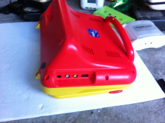 ชุดของเล่น 4 ชิ้น คีย์บอร์ดเล่นเหมือนเครื่องใหญ่ มีชุดต่อกับทีวี เพลงกล่อนเด็ก ตามภาพ ดีทุกชิ้นเล่นได้ทุกตัว  200 บาท