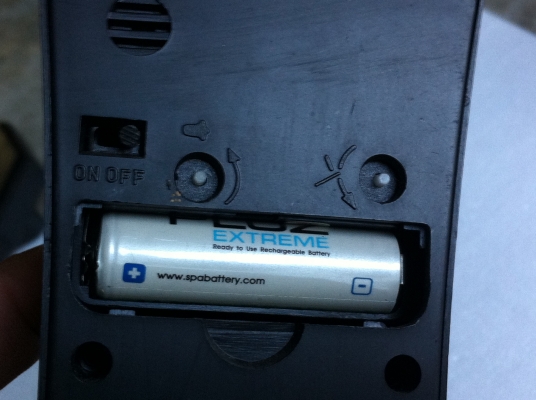 ชุดวัดอุณหภูมิ ความชื่น และนาฬิกาสามารถตั้งปลุกได้ด้วย ในเครื่องเดี่ยวกัน อันละ 200 บาท