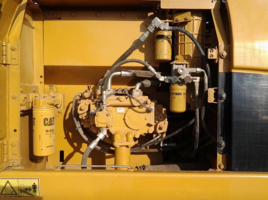 รถแบคโฮ CAT 320 รถสวยๆ พร้อมใช้งานครับ