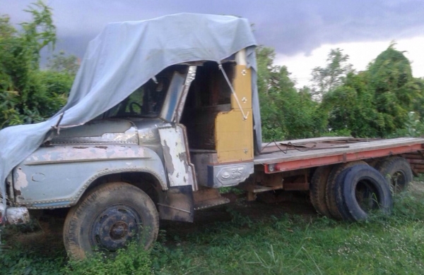 ISUZU TX 145 HP 6BB1 รถหัวยาว 10 ล้อเพลาเดียว เทรลเลอร์ขึ้นรถแบ็คโฮร PC 120 รถสภาพดีพร้อมใช้งานได้เลย เครื่องแรงดีสตาร์ทง่าย ภายในเก๋งคอนโซลครบ พวงมาลัยธรรมดา เบรคลม ช่วงล่างคัชซีไม่บวม ยางสภาพดีประมาณ 60\% เอกสารทะเบียนครบ ราคาต่อรองได้ครับ