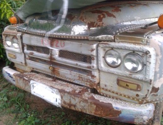 ISUZU TX 145 HP 6BB1 รถหัวยาว 10 ล้อเพลาเดียว เทรลเลอร์ขึ้นรถแบ็คโฮร PC 120 รถสภาพดีพร้อมใช้งานได้เลย เครื่องแรงดีสตาร์ทง่าย ภายในเก๋งคอนโซลครบ พวงมาลัยธรรมดา เบรคลม ช่วงล่างคัชซีไม่บวม ยางสภาพดีประมาณ 60\% เอกสารทะเบียนครบ ราคาต่อรองได้ครับ