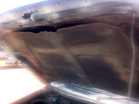 MITSUBISHI L200 STRADA 2.5 MT ปี 39 เครื่องยนต์แรงดีแห้งดีไม่เยิ้ม รถสภาพดีพร้อมใช้งานได้เลยครับ ภายในเก๋งคอนโซลสวยครบ พวงมาลัยธรรมดา ภายนอกเก็บสีอีกนิดหน่อยสวยเลยครับ พื้นกระบะไม่มีผุพร้อมบรรทุกได้เลยครับ ช่วงล่างยางสภาพดีประมาณ 60\% เอกสารทะเบียนชุดโอนคร