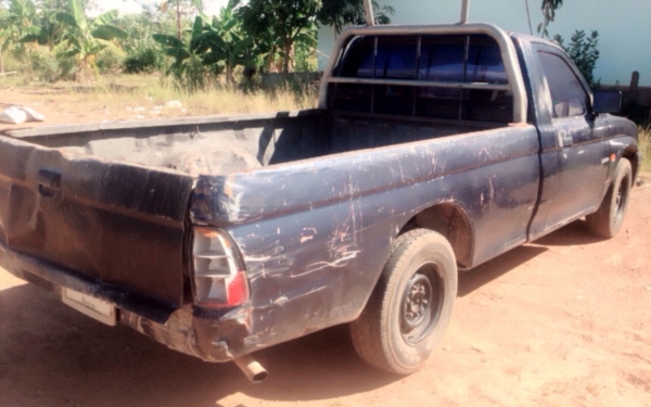 MITSUBISHI L200 STRADA 2.5 MT ปี 39 เครื่องยนต์แรงดีแห้งดีไม่เยิ้ม รถสภาพดีพร้อมใช้งานได้เลยครับ ภายในเก๋งคอนโซลสวยครบ พวงมาลัยธรรมดา ภายนอกเก็บสีอีกนิดหน่อยสวยเลยครับ พื้นกระบะไม่มีผุพร้อมบรรทุกได้เลยครับ ช่วงล่างยางสภาพดีประมาณ 60\% เอกสารทะเบียนชุดโอนคร