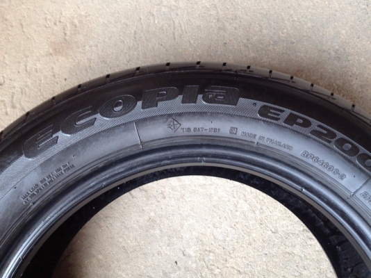 ยางบริดจสโตน 185 60R15ปี2014สวยๆ ยางบริดจสโตน 185 60R15ปี2014สวยๆ