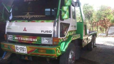 รถเทนเลอร์สิบล้อ2เพลา10เกียร์หางขึ้นแบคโฮขนาด200ได้ราคา880,000หรือดาวน์350,000ผ่อน21,000x25