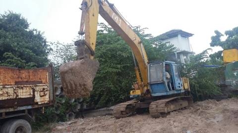ขายรถแบคโฮสิบล้อดั้ม 3คันยกชุดราคาถูก1,000,000 1.แบคโฮ KOBELCO 907 D 2.สิบล้อดั้มHINO kt 725 2 เพลา หัวSUMO 3.สิบล้อดั้มHINO kt 725 2 เพลา หัว kt ขายรถแบคโฮสิบล้อดั้ม 3คันยกชุดราคาถูก1,000,000 1.แบคโฮ KOBELCO 907 D 2.สิบล้อดั้มHINO kt 725 2 เพลา หัวSUMO 3.สิบล้อดั้มHINO kt 725 2 เพลา หัว kt