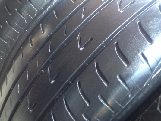 ยางบริดสโตน175 65R15ปี2014ถูกๆ ยางบริดสโตน175 65R15ปี2014ถูกๆ