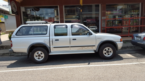 ขาย FORD RANGER 2001  4 ประตู เจ้าของขายเอง