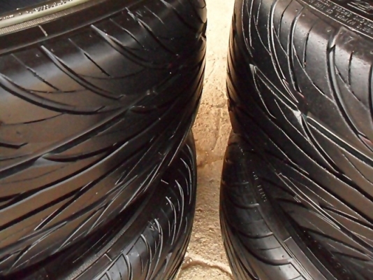 ยางแก้มเตี้ยขอบ17  SONAR215-45-R17(4เส้น2,600บ)